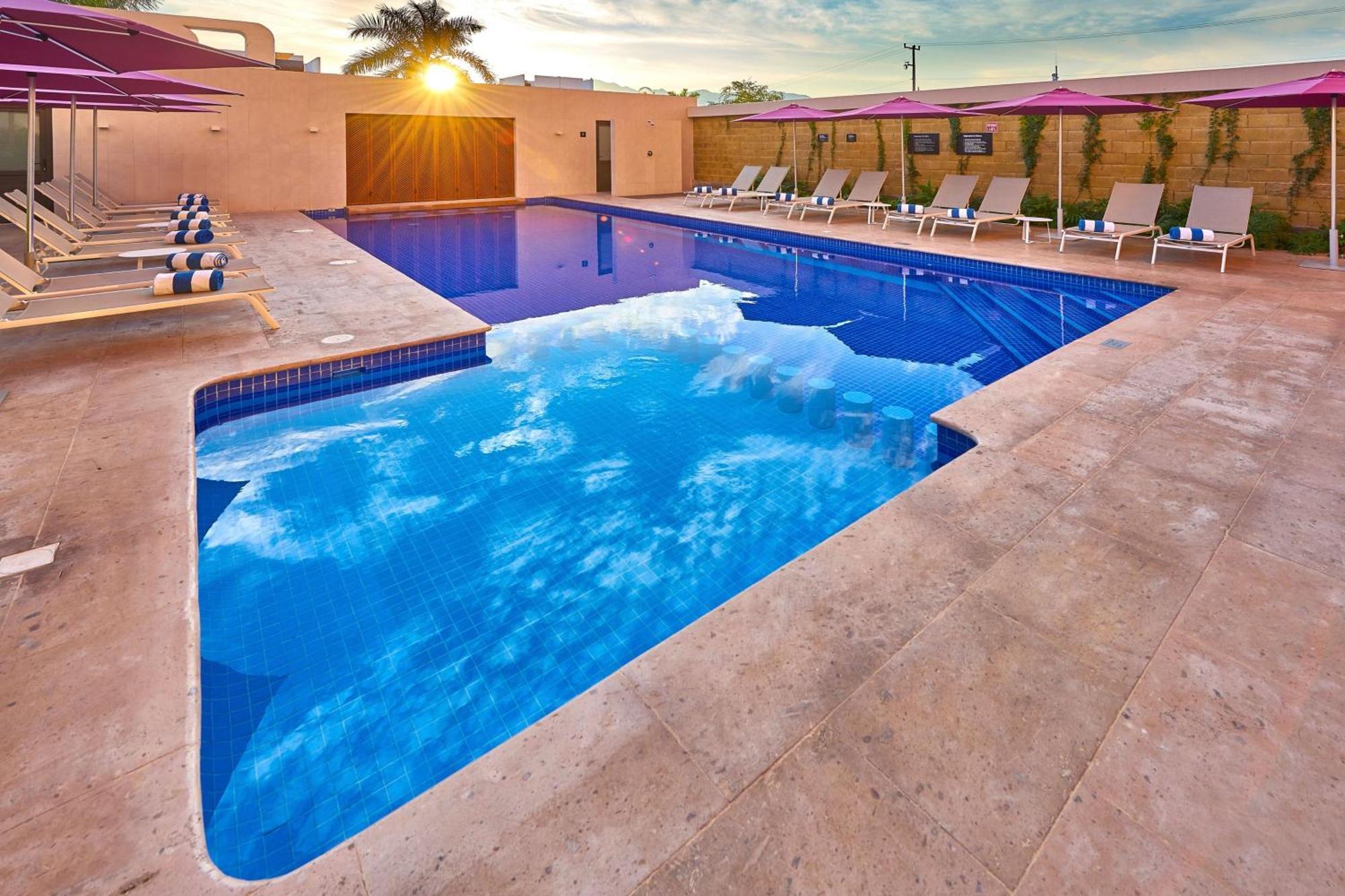 City Express Plus By Marriott Puerto Vallarta Exterior photo