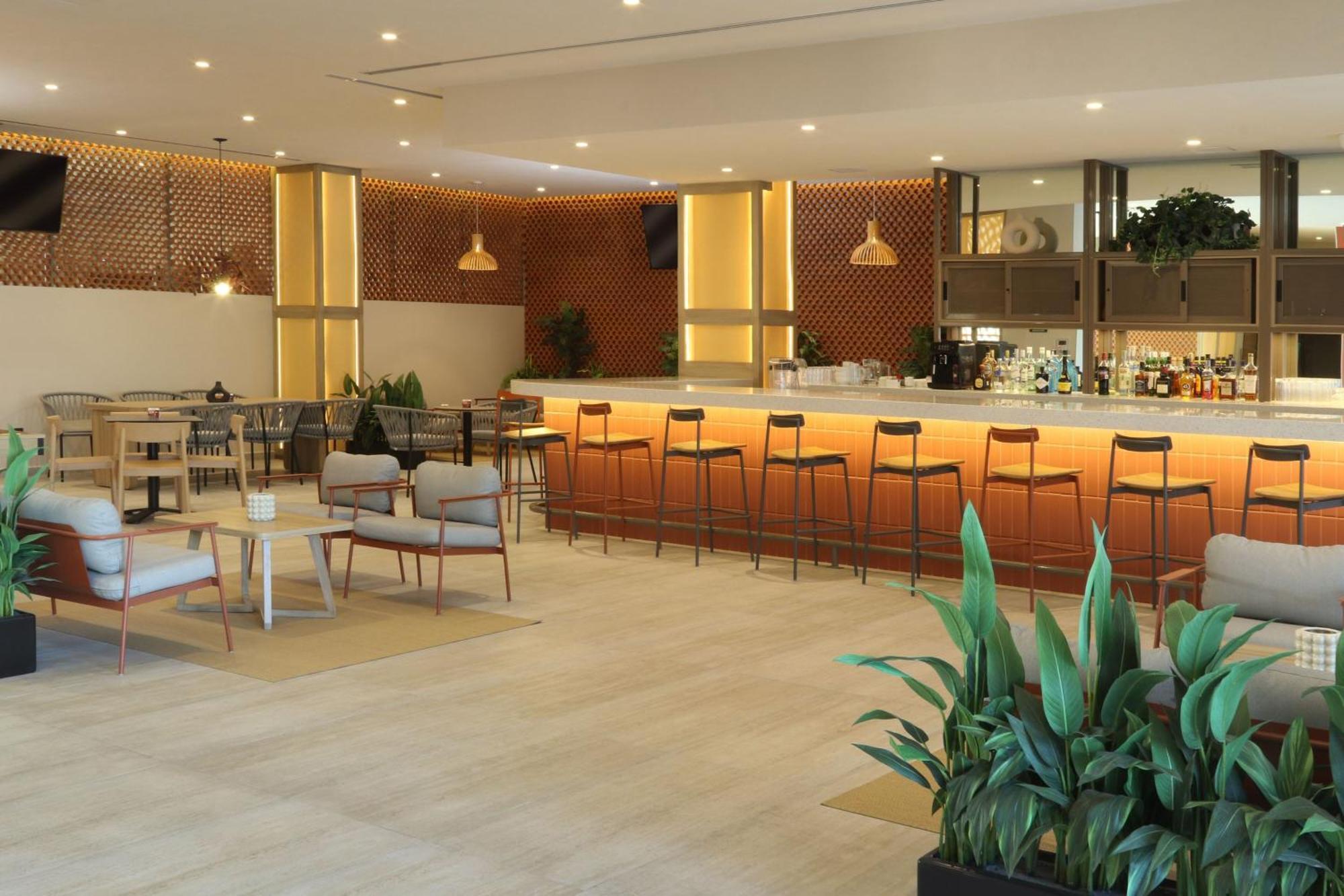 City Express Plus By Marriott Puerto Vallarta Exterior photo