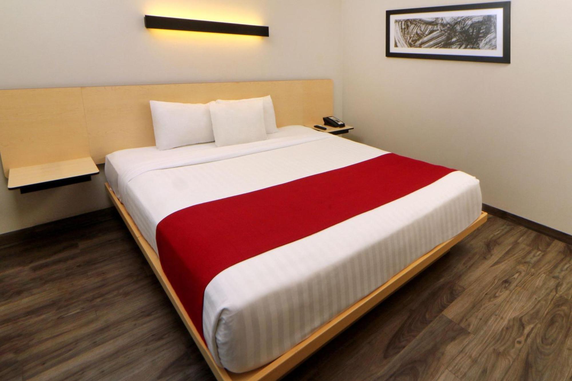 City Express Plus By Marriott Puerto Vallarta Exterior photo