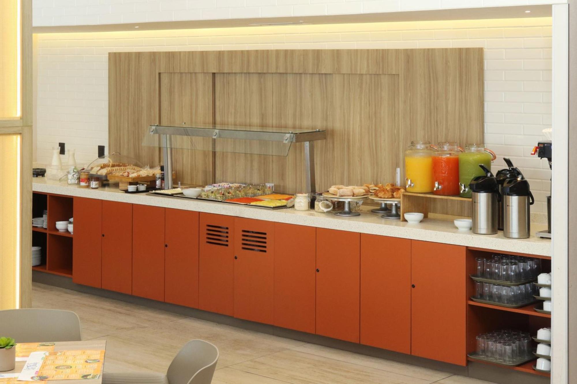 City Express Plus By Marriott Puerto Vallarta Exterior photo