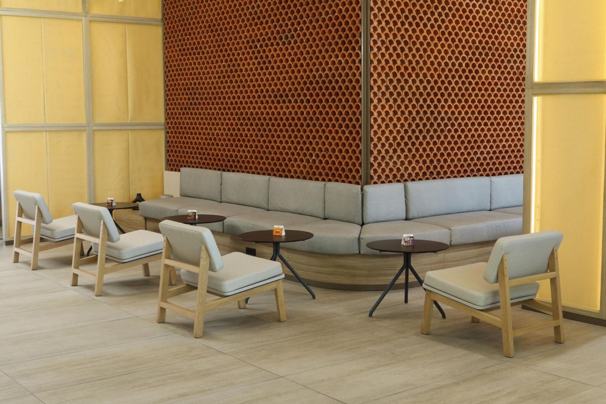 City Express Plus By Marriott Puerto Vallarta Exterior photo