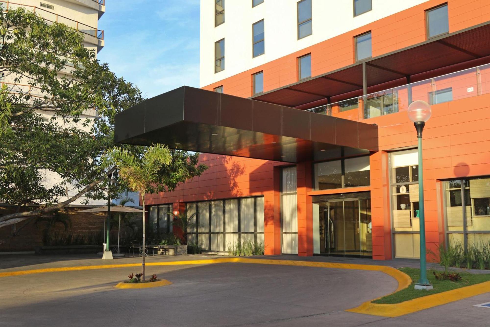 City Express Plus By Marriott Puerto Vallarta Exterior photo